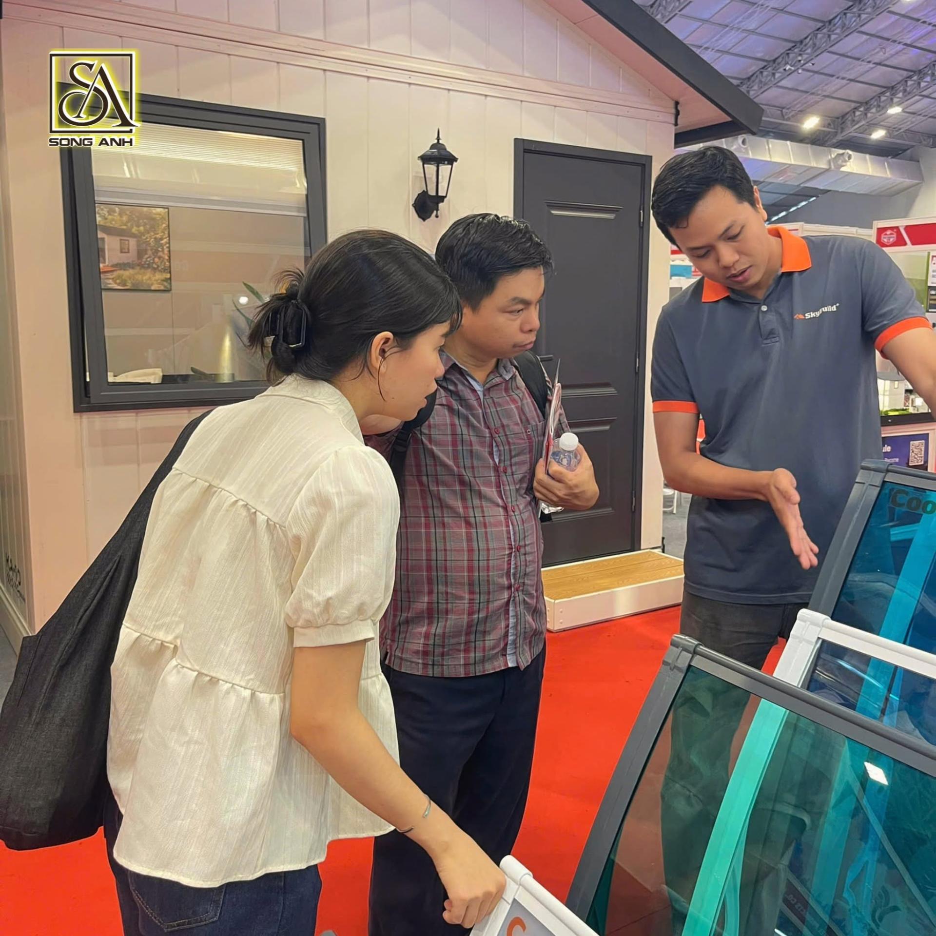 SONG ANH tìm hiểu vật liệu và công nghệ xây dựng mới tại Vietbuild 2026